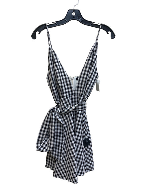 Vist Large View of Product Image Which is Used nbd Short Dress F S-4/6