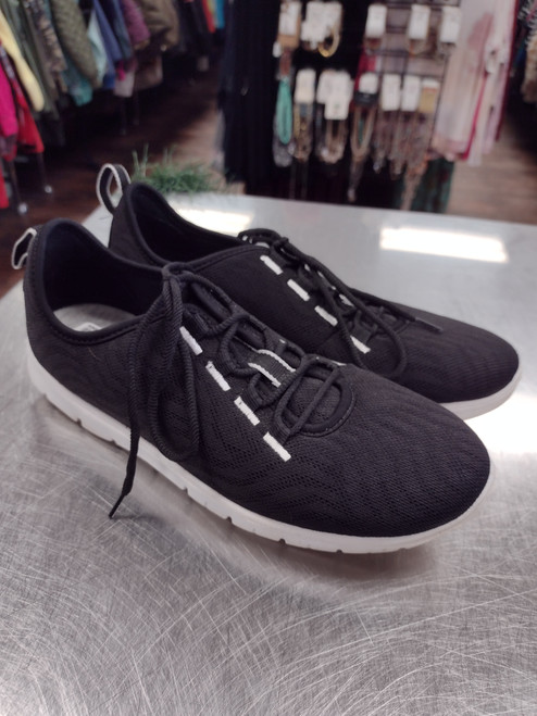 Vist Large View of Product Image Which is Used Clarks Casual Shoes 8