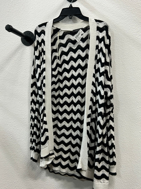 Vist Large View of Product Image Which is Used Ann Taylor Lightweight Sweater L-12/14