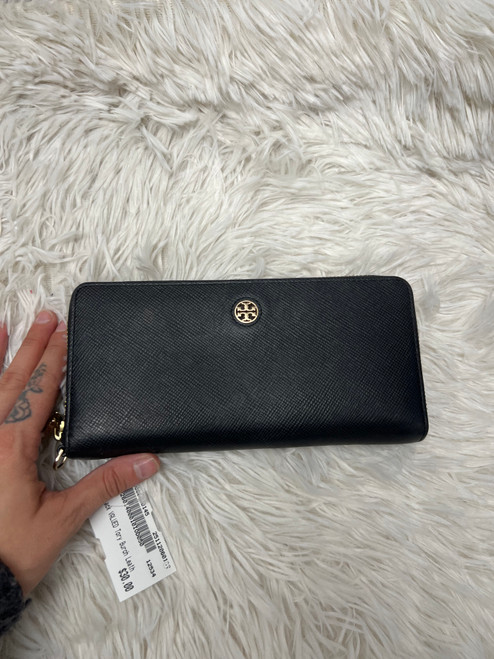 Vist Large View of Product Image Which is Used Tory Burch Leather Wallet