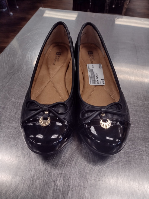 Vist Large View of Product Image Which is Used White Mountain Flats 9