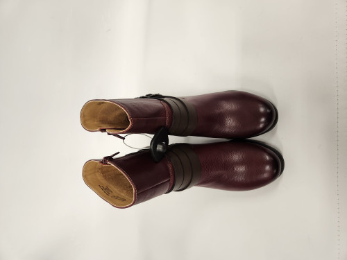 Vist Large View of Product Image Which is Used Naturalizer Ankle Boots 8.5