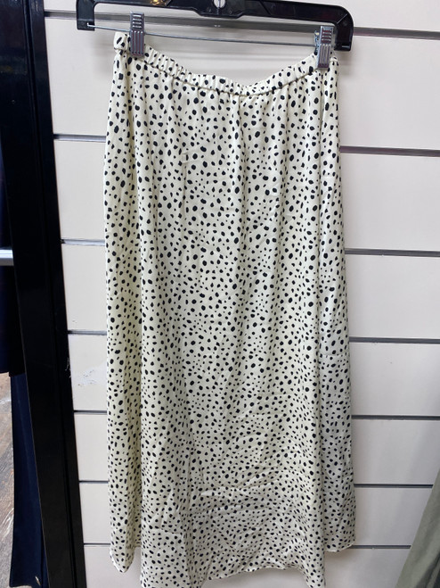 Vist Large View of Product Image Which is Used Uniqlo Long Skirt 2-26