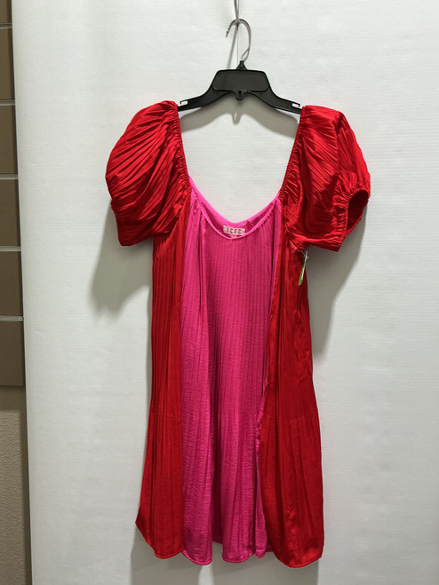 Vist Large View of Product Image Which is Used TCEC Short Dress F S-4/6