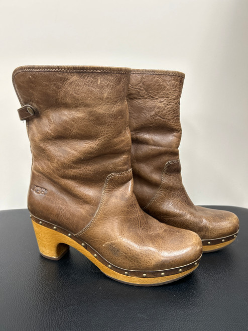 Vist Large View of Product Image Which is Used Ugg Australia Ankle Boots 9 cm