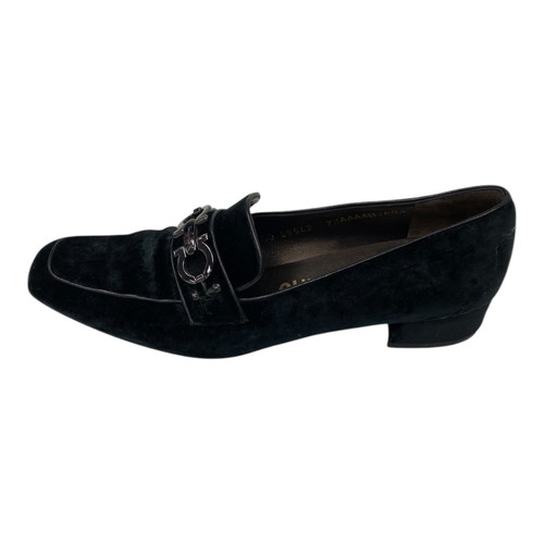 Vist Large View of Product Image Which is Used Salvatore Ferragamo Flats 7.5