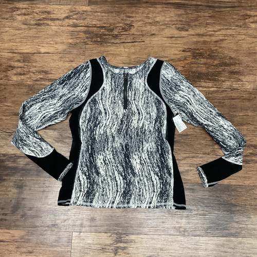 Vist Large View of Product Image Which is Used Lululemon Athletica Active Long Sleeve S-4/6