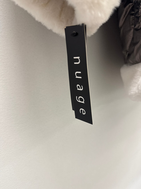 Vist Large View of Product Image Which is Used Brown Nuage Short Light Jacket M-8/10