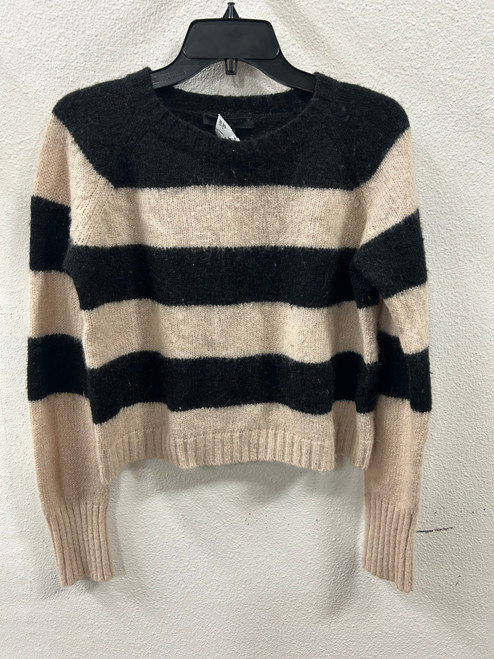 Vist Large View of Product Image Which is Used Unbranded Heavyweight Sweater L-12/14