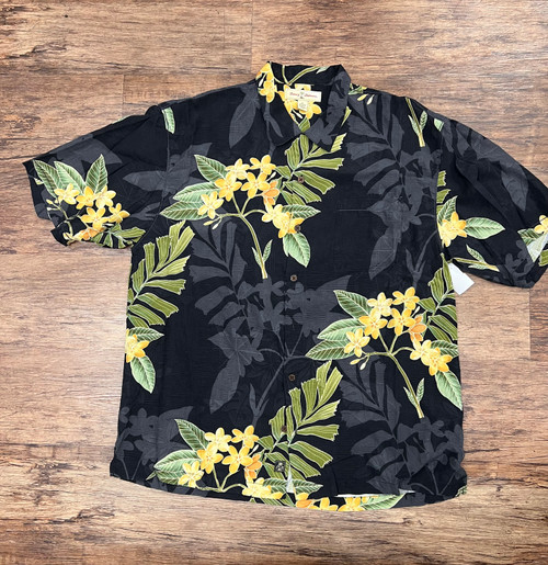 Vist Large View of Product Image Which is Used Tommy Bahama Mens Short Sleeve Top XL/17-17.5