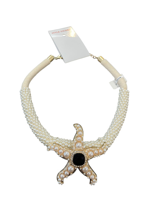 Vist Large View of Product Image Which is Used Unbranded Necklace