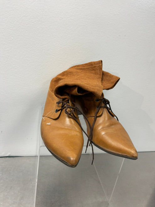 Vist Large View of Product Image Which is Used John Fluevog Casual Shoes 9