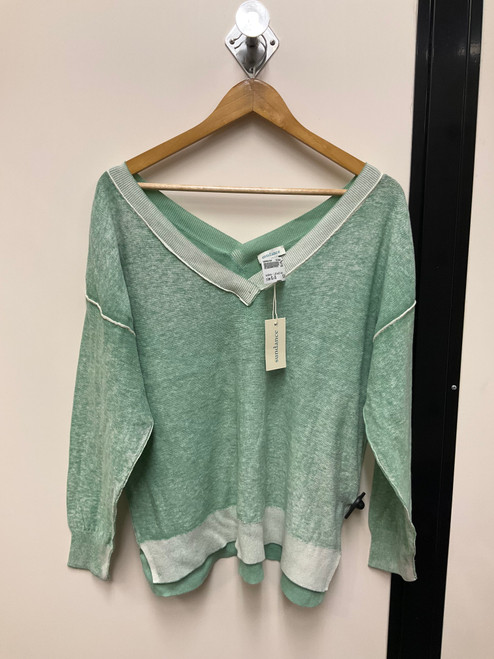 Vist Large View of Product Image Which is Used Unbranded Lightweight Sweater XL-16