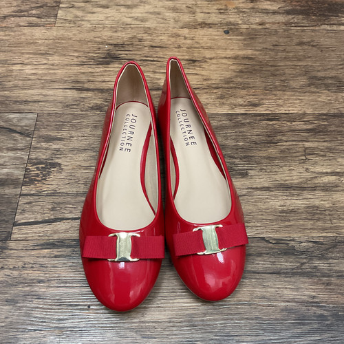 Vist Large View of Product Image Which is Used Journee Collection Flats 10