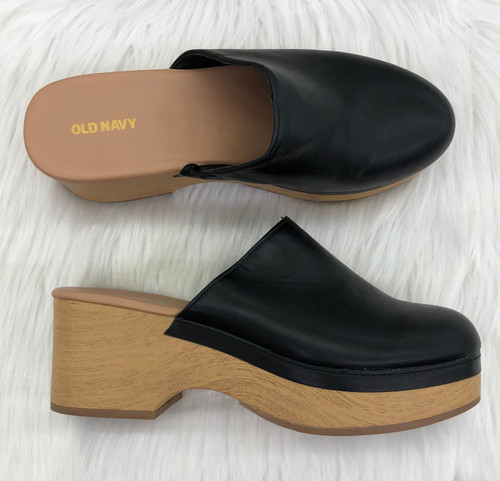 Vist Large View of Product Image Which is Used Old Navy Clogs 9