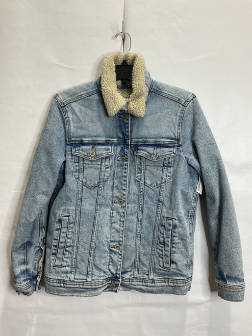 Vist Large View of Product Image Which is Used Hollister Short Light Jacket S-4/6