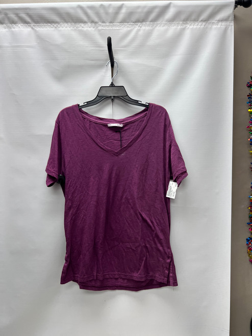 Vist Large View of Product Image Which is Used Michael Stars T-Shirt S-4/6