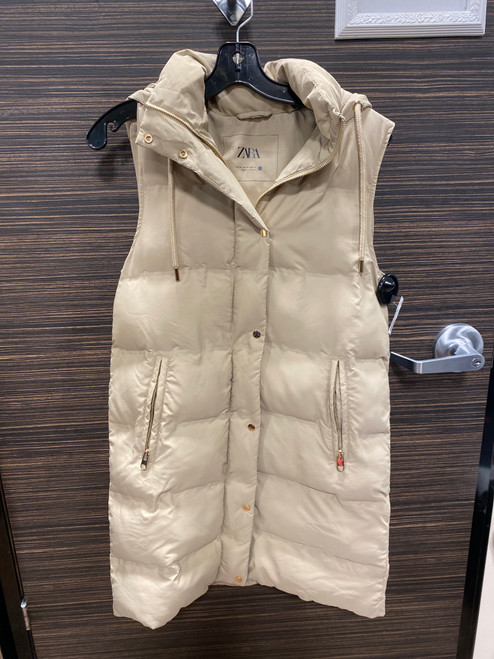 Vist Large View of Product Image Which is Used Zara Lightweight Vest XS-0/2