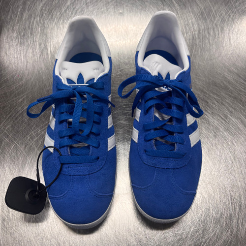 Vist Large View of Product Image Which is Used Adidas Casual Shoes 7.5