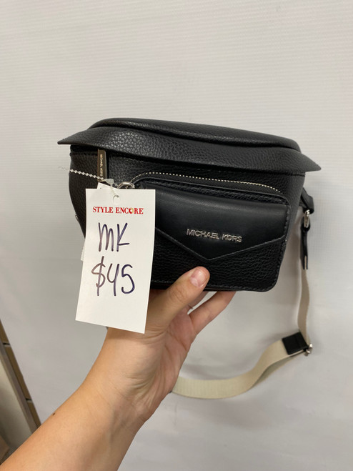 Vist Large View of Product Image Which is Used Michael Michael Kors Large Leather Handbag