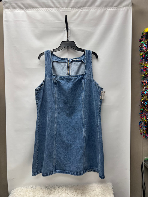 Vist Large View of Product Image Which is Used Abercrombie & Fitch Short Dress B XL-16