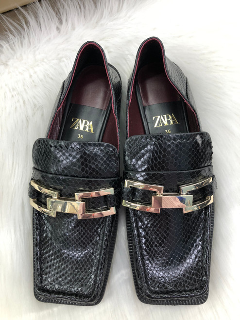 Vist Large View of Product Image Which is Used Zara Flats 5.5