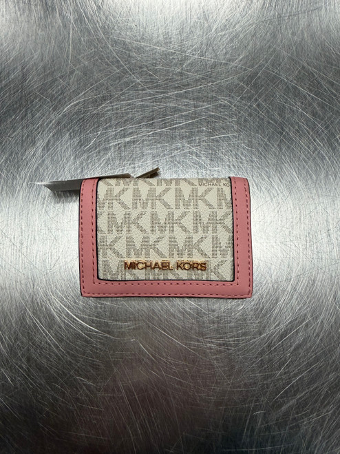 Vist Large View of Product Image Which is Used Michael Michael Kors Wallet