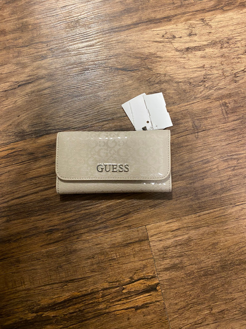 Vist Large View of Product Image Which is Used Guess Wallet