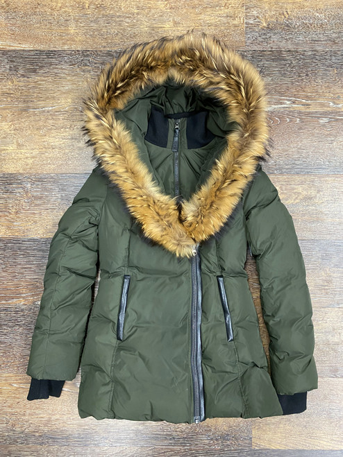 Vist Large View of Product Image Which is Used Mackage Short HeavyCoat S-4/6