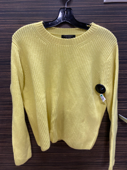 Vist Large View of Product Image Which is Used Banana Republic Lightweight Sweater M-8/10