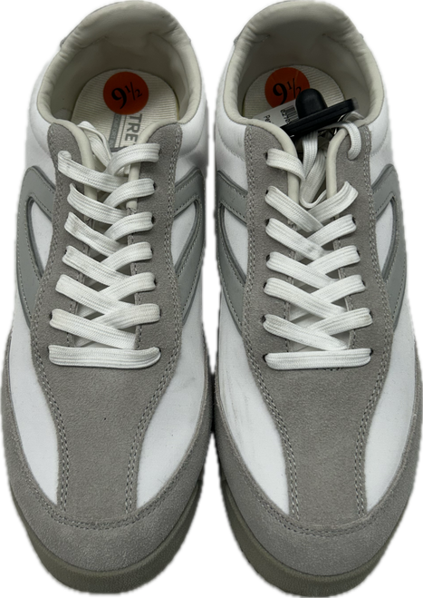 Vist Large View of Product Image Which is Used Unbranded Performance Shoes 9.5