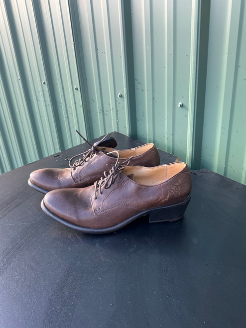 Vist Large View of Product Image Which is Used Frye Flats 8