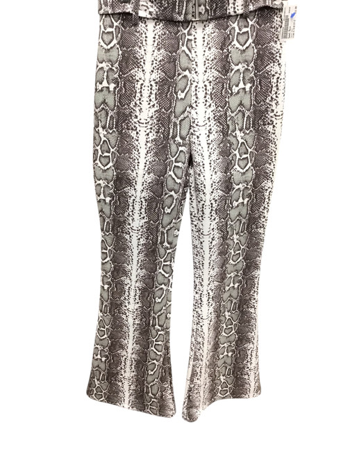 Vist Large View of Product Image Which is Used Sweet Rain Casual Pant S 4-6/27-28