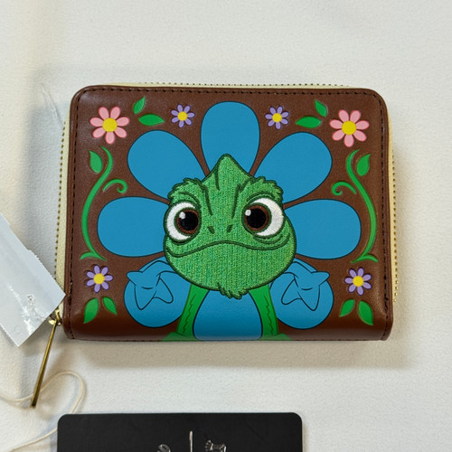 Vist Large View of Product Image Which is Used Unbranded Leather Wallet