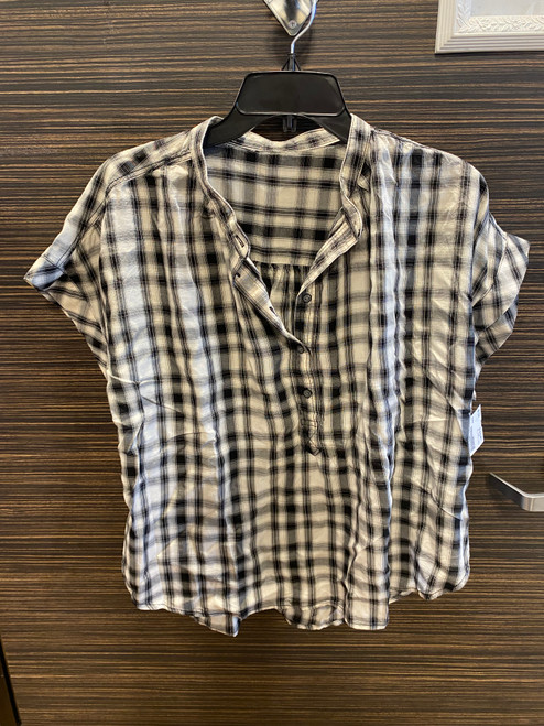 Vist Large View of Product Image Which is Used Unbranded Short Sleeve Top M-8/10
