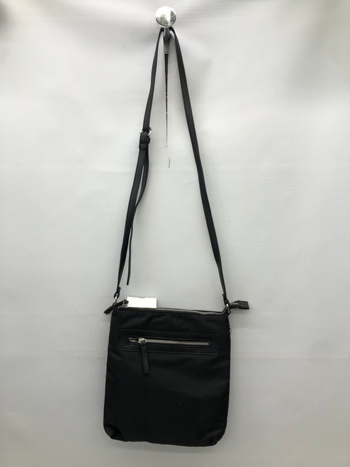 Vist Large View of Product Image Which is Used Joe Fresh Large Handbag