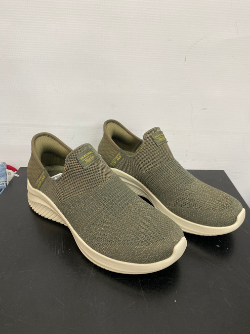 Vist Large View of Product Image Which is Used Skechers Casual Shoes 7.5