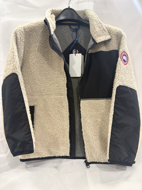 Vist Large View of Product Image Which is Used Canada Goose Short Jacket