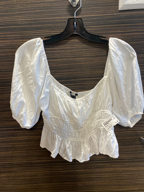 Vist Large View of Product Image Which is Used Forever 21 Short Sleeve Top M-8/10