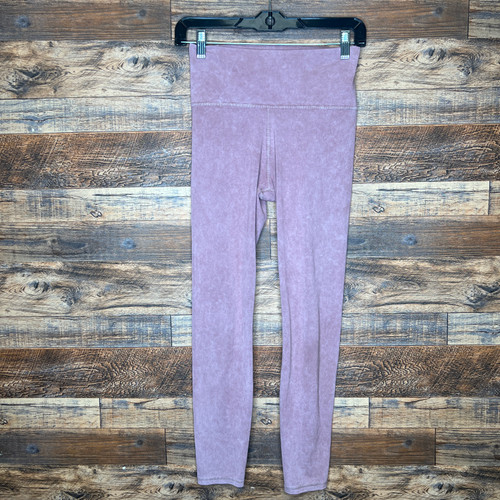 Vist Large View of Product Image Which is Used Vuori Active Leggings 4-27