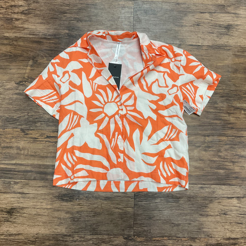 Vist Large View of Product Image Which is Used Fabletics Short Sleeve Top S-4/6