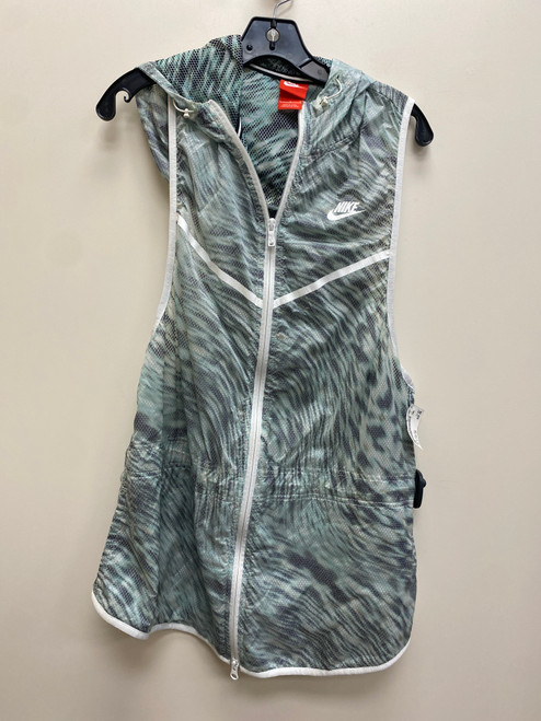 Vist Large View of Product Image Which is Used Nike Lightweight Vest L-12/14
