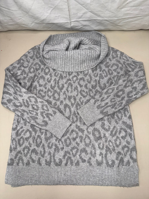 Vist Large View of Product Image Which is Used Unbranded Heavyweight Sweater S-4/6