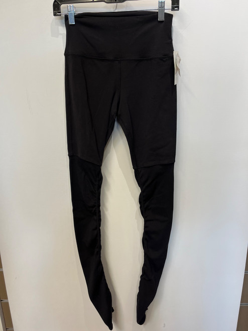 Vist Large View of Product Image Which is Used Alo Yoga Active Leggings 4-27