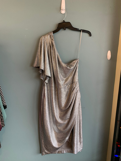 Vist Large View of Product Image Which is Used Unbranded Short Dress B L-12/14