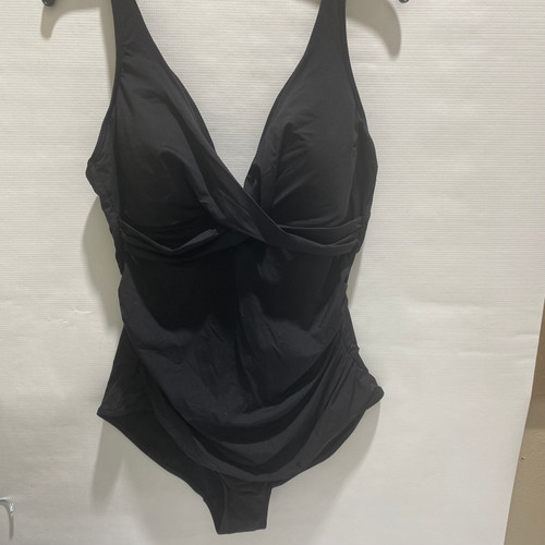 Vist Large View of Product Image Which is Used Unbranded Swimwear 18-34