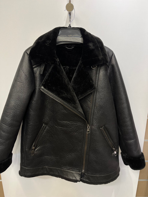 Vist Large View of Product Image Which is Used Marina Sport Short HeavyCoat L-12/14