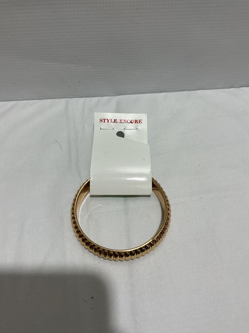 Vist Large View of Product Image Which is Used Unbranded Bracelet