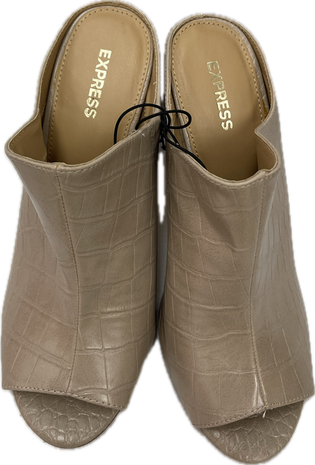 Vist Large View of Product Image Which is Used Express High Heels 7