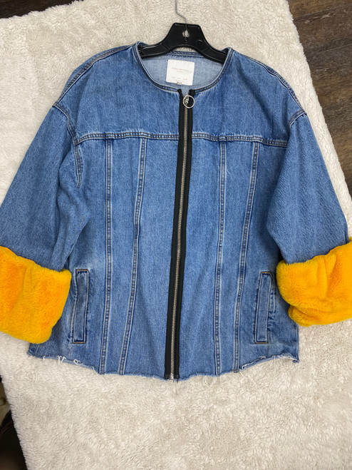 Vist Large View of Product Image Which is Used Zara Denim Jacket S-4/6